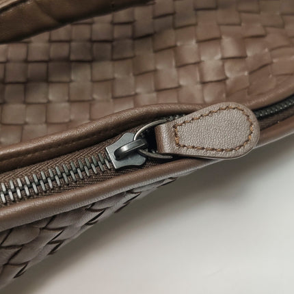 Bottega Veneta Veneta Hobo Maxi Dark Brown Lambskin Leather 53cm