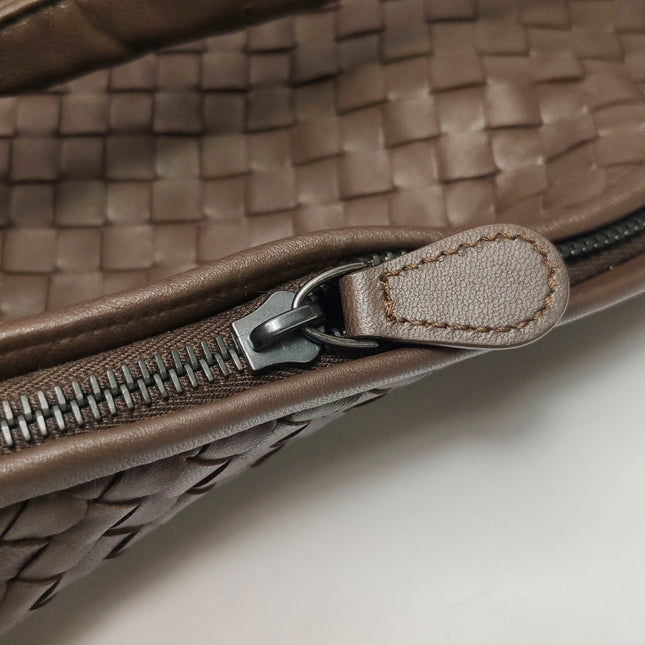 Bottega Veneta Veneta Hobo Maxi Dark Brown Lambskin Leather 53cm