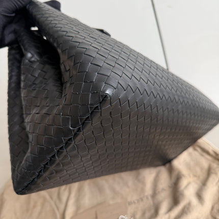 Bottega Veneta Roma Large Intrecciato Nappa Leather Black 35cm