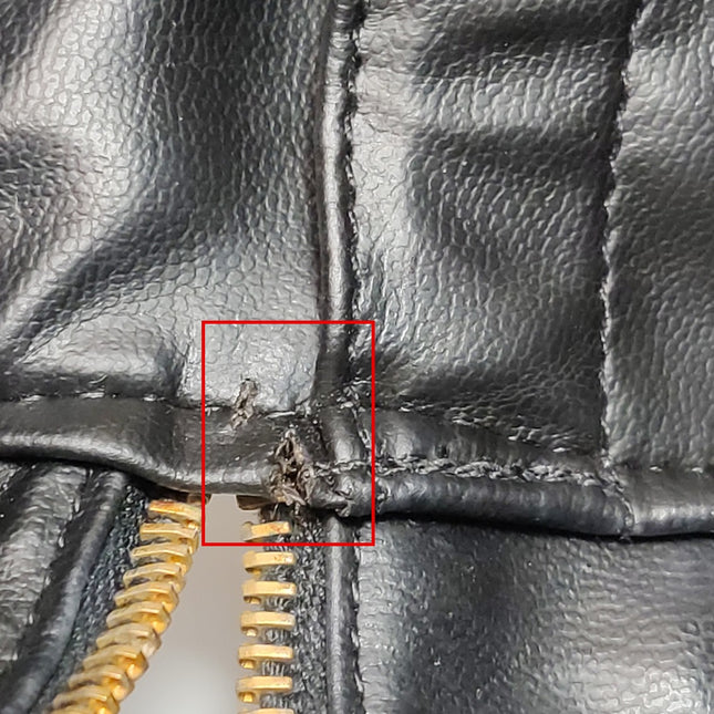 Chanel Vanity Case 1991-1994 Calfksin Leather Black Zip Opening Makeup Bag