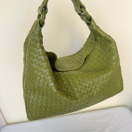 Bottega Veneta Shoulder Bag Avocado Green 38cm