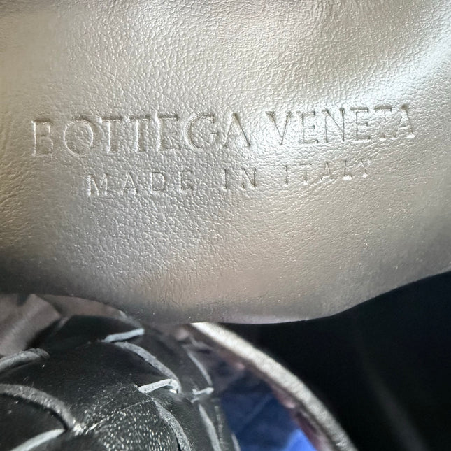 Bottega Veneta Hop Large Leather Black Hobo Bag