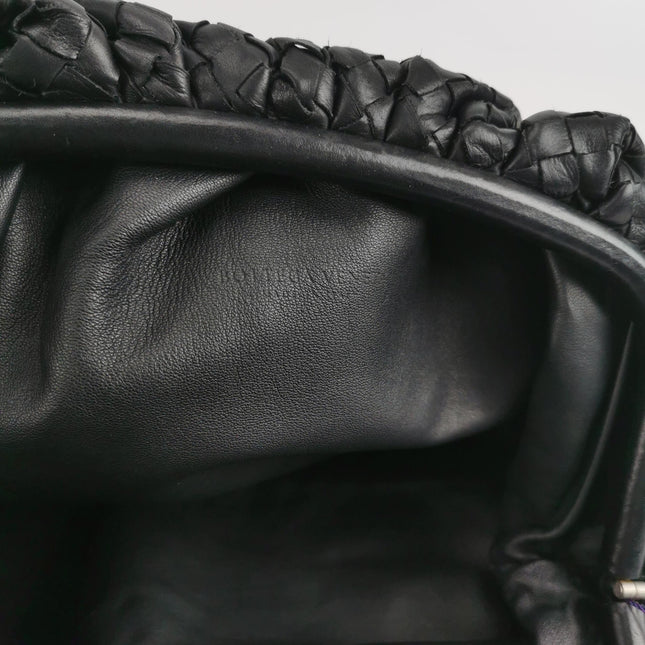 Bottega Veneta Pouch Large Intrecciato Black Calfskin Leather Clutch