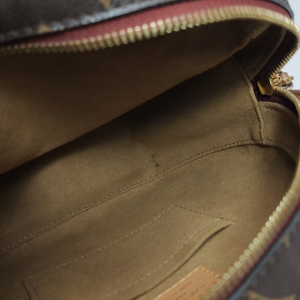 Louis Vuitton Boîte Chapeau Souple Leather MM Crossbody Bag