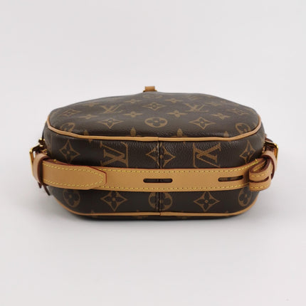 Louis Vuitton Boîte Chapeau Souple Leather MM Crossbody Bag