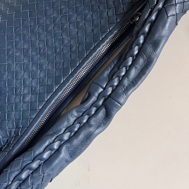 Sold Bottega Veneta Veneta Hobo Medium Navy Intrecciato Leather Bag