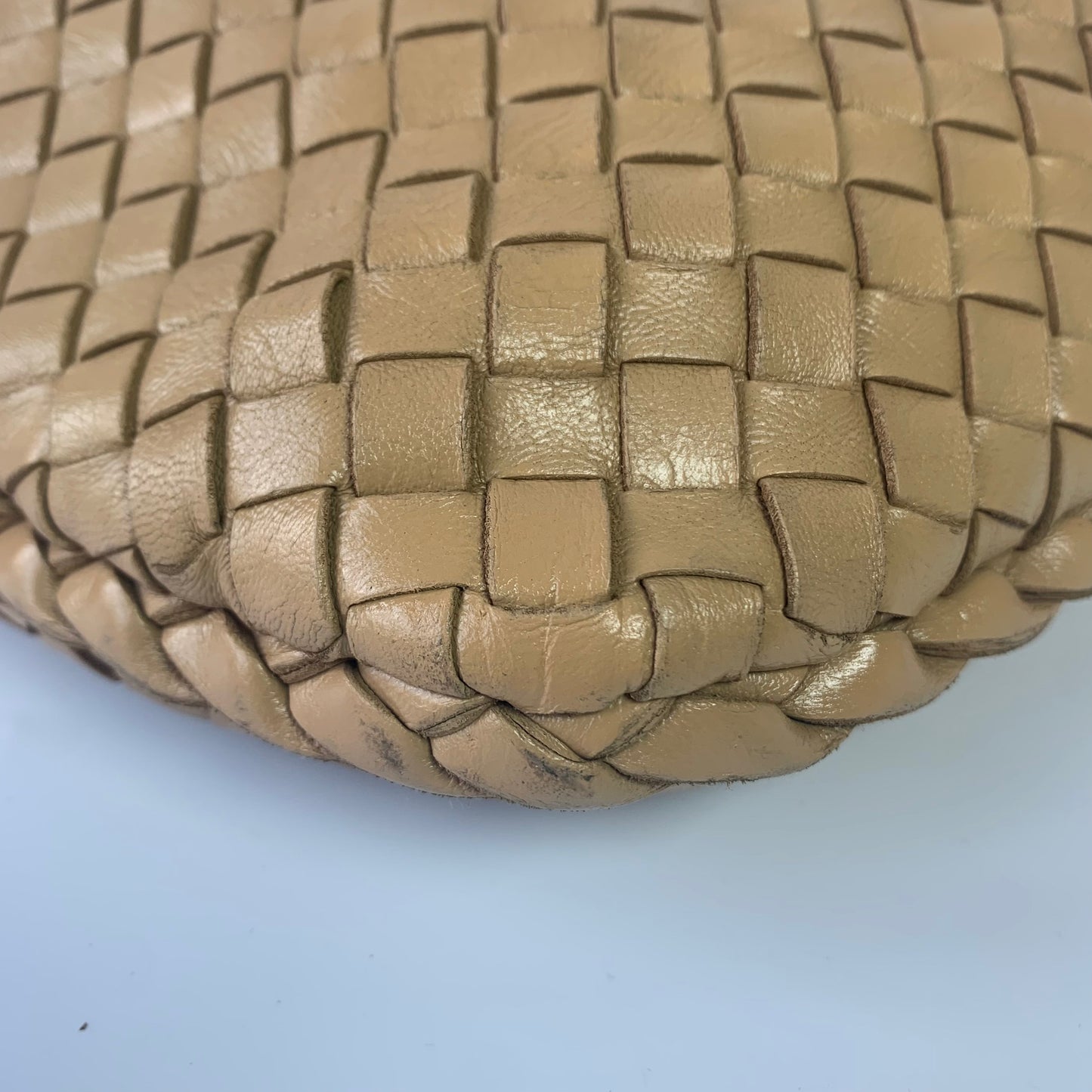 Bottega Veneta Intrecciato Hobo Bag Medium Beige Lambskin leather