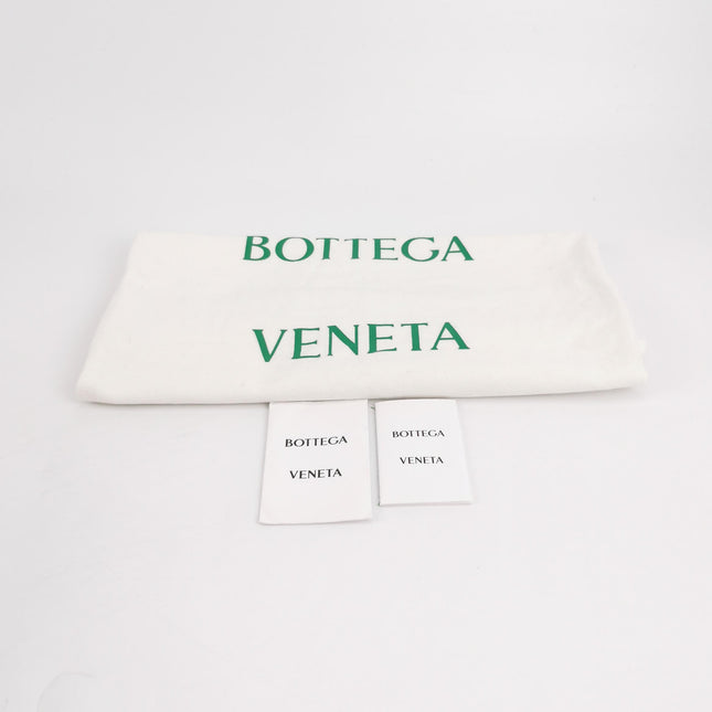 Bottega Veneta Pouch Large Intrecciato Black Calfskin Leather Clutch