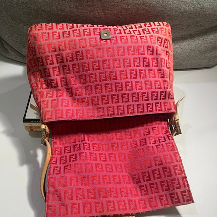 Sold Fendi Mamma Baguette Pink Zucchino print
