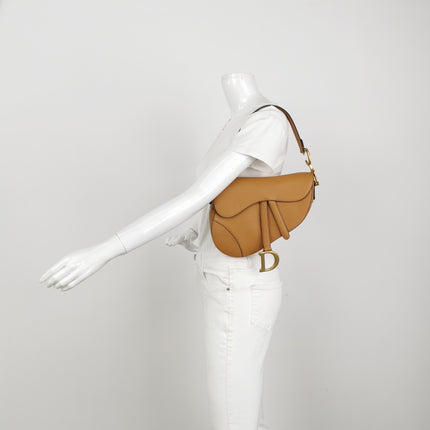 Dior Saddle 2021 Medium Tan Brown Grained Calfskin Leather Bag