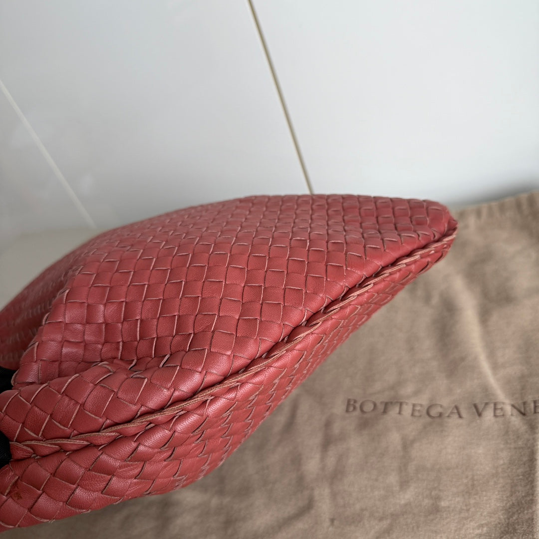 Bottega Veneta Veneta Hobo Medium Brick Red Intrecciato Leather Bag 47cm