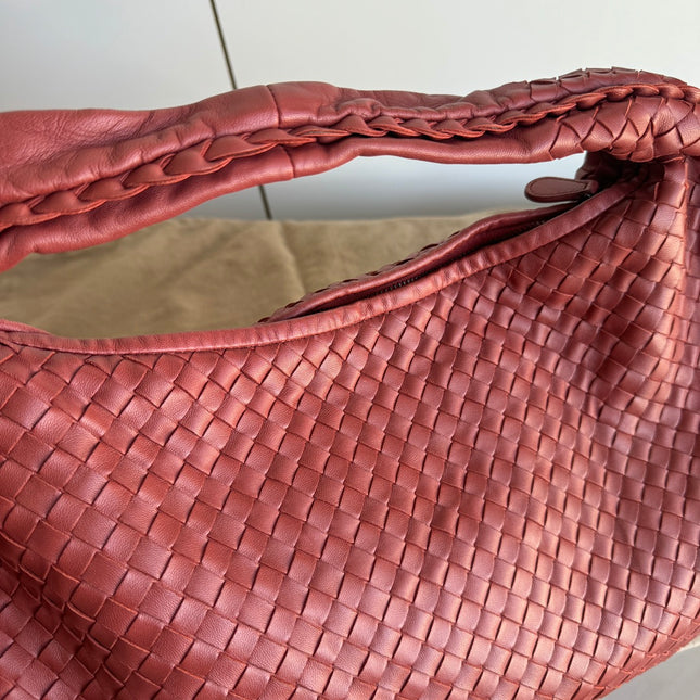 Sold Bottega Veneta Veneta Hobo Medium Brick Red Intrecciato Leather Bag 47cm
