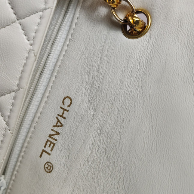 Chanel Diana CC Flap Bag Small Vintage White Lambskin Leather with 24k Gold HW, 1989-1991