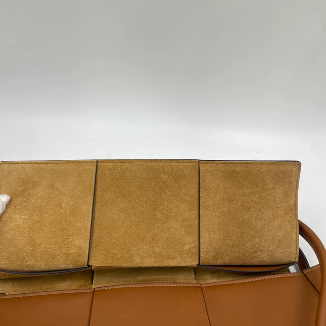 Bottega Veneta Arco Tote Bag Medium Tan Brown Leather 33