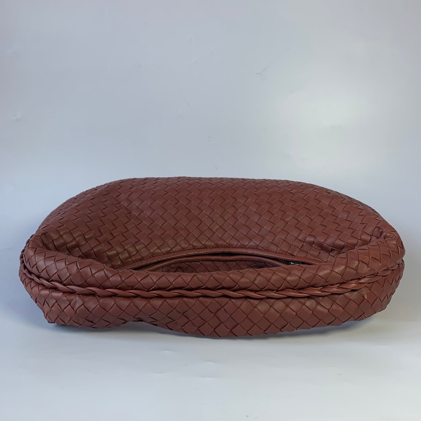 Bottega Veneta Intrecciato Hobo Bag Medium Burgundy Lambskin leather New Design