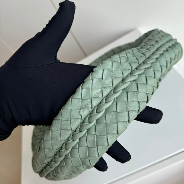 Sold Bottega Veneta Veneta Hobo Medium Green Intrecciato Leather Bag 41cm