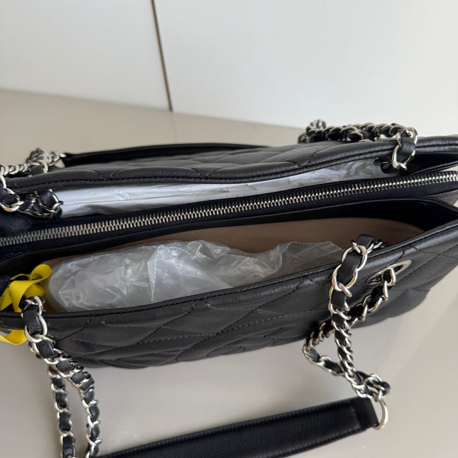 Chanel CC Logo Tote Black Soft Quilted Caviar Leather Silver Hardware 2011-2012
