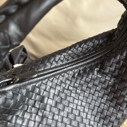Bottega Veneta Intrecciato Hobo Bag Medium Black Lambskin leather 45cm