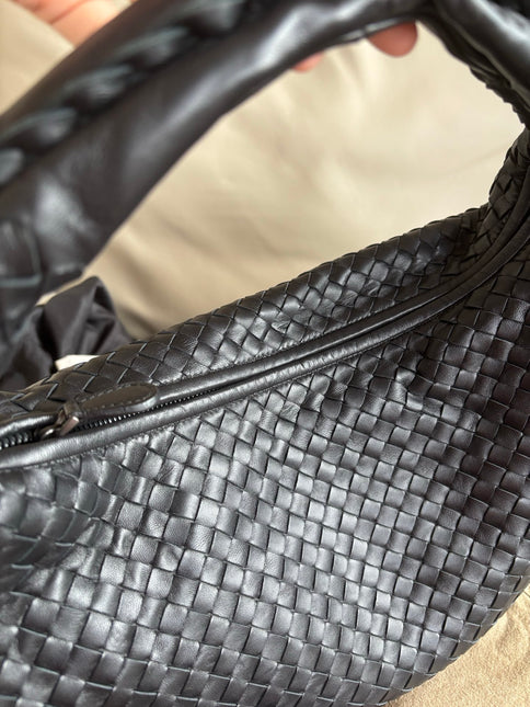 Bottega Veneta Intrecciato Hobo Bag Medium Black Lambskin leather 45cm