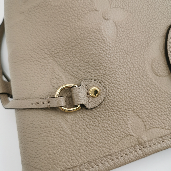 Sold Louis Vuitton Leather Neverfull MM Tote Medium Grey