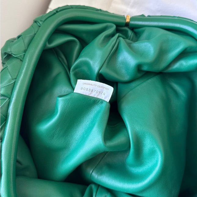 Bottega Veneta Pouch Large Intrecciato Green Calfskin Leather Clutch
