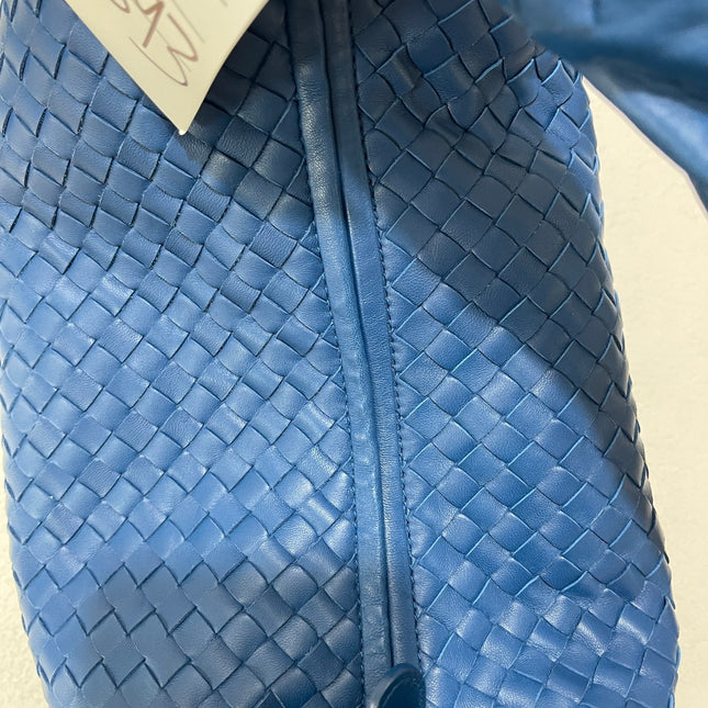 Sold Bottega Veneta Veneta Hobo Medium Blue Intrecciato Leather Bag 47cm