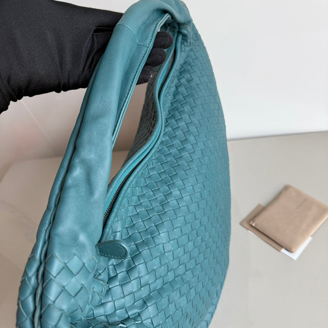 Bottega Veneta Veneta Hobo Maxi Green Intrecciato Leather Bag 51cm