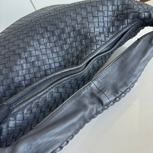 Sold Bottega Veneta Veneta Hobo Large Black 54cm Lambskin Leather