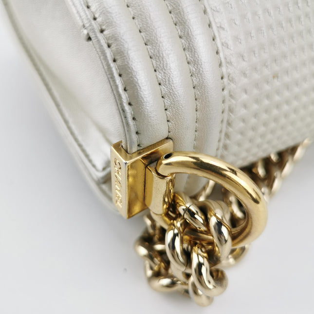 Chanel Le Boy Medium White Pearlescent Waffle Lambskin Leather Red Lock 2013-2014