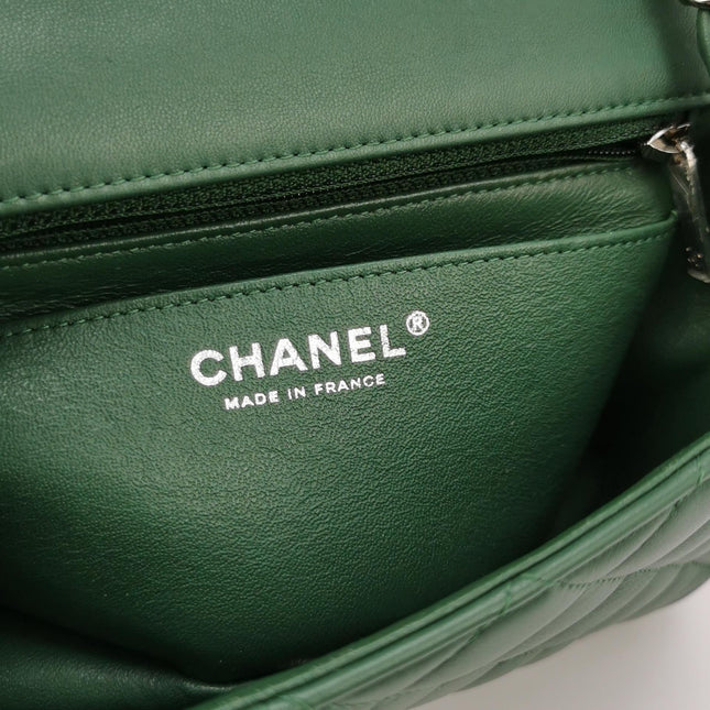 Chanel Classic Flap Mini 2019 Green Lambskin Leather Silver Hardware