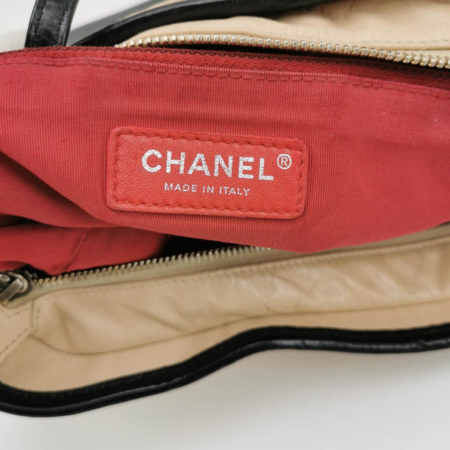 Chanel Gabrielle Hobo 2019 Beige and Black Leather Medium Crossbody Bag