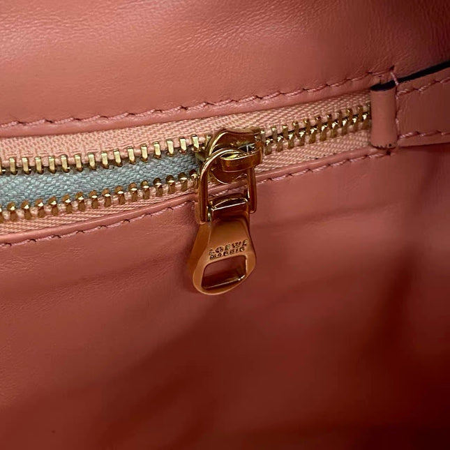 Loewe Amazona 28 in Orange Leather Goat Special Edition