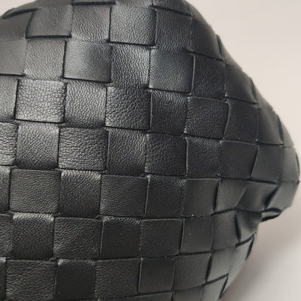 Bottega Veneta Pouch Large Intrecciato Black Calfskin Leather Clutch