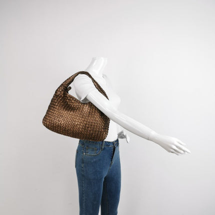 Sold Bottega Veneta Veneta Hobo Metallic Copper Leather Medium 38.5