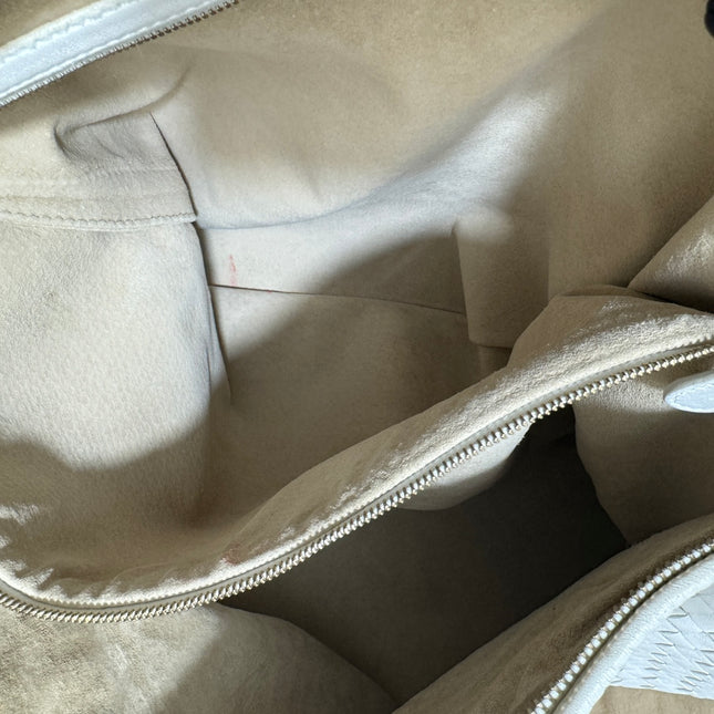 Sold Bottega Veneta Hobo Bag Large Leather Chalk White 51cm