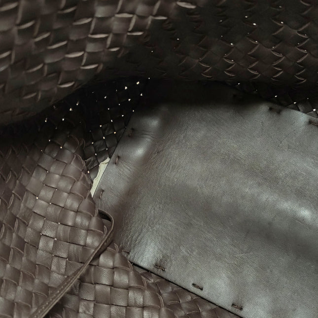 Bottega Veneta Cabat Tote Intreccio Leather Milk Chocolate Brown 40cm
