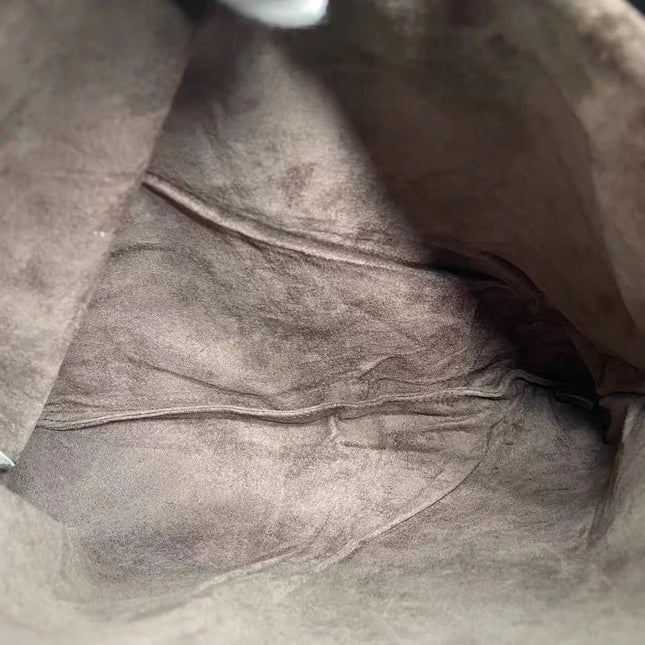 Bottega Veneta Hobo Maxi Midnight Navy Black leather 50cm