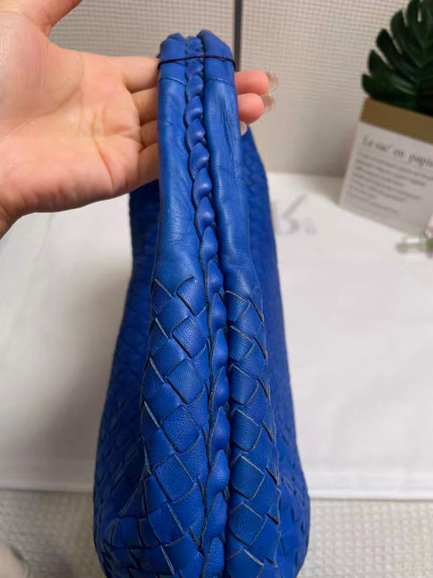 Bottega Veneta Hobo Bag Lambskin leather Royal Blue Medium 45cm