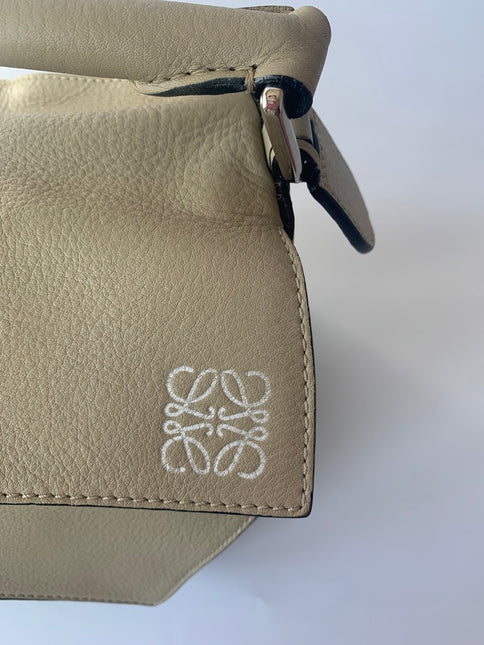 Sold Loewe Puzzle Crossbody Bag Medium Beige Leather