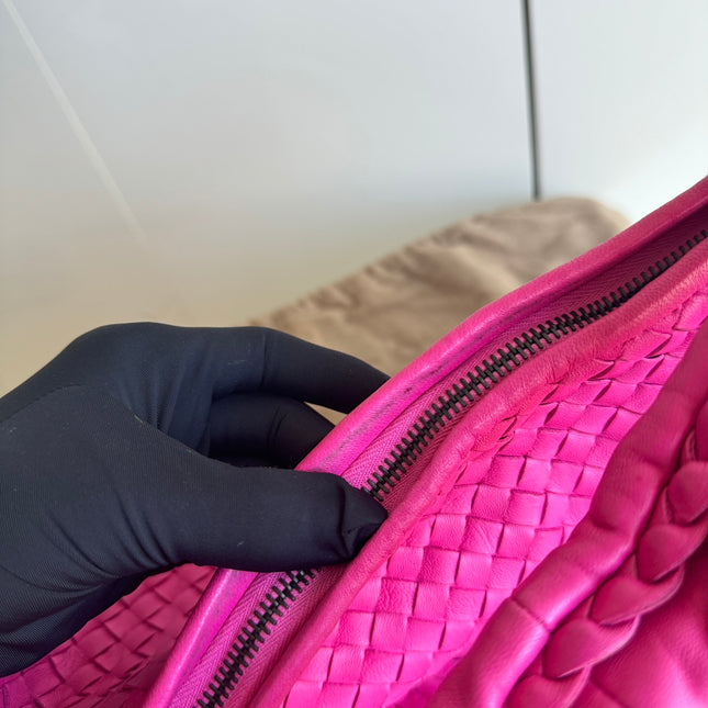 Sold Bottega Veneta Veneta Hobo Large Pink Intrecciato Leather Bag 51cm
