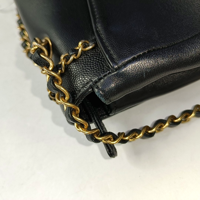 Chanel Lovely Chains Flap Bag Black Calfskin Leather Gold Hardware 2018-19