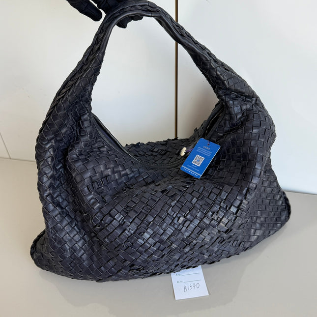 Bottega Veneta Veneta Hobo Dark Navy Intrecciato Leather Bag 47cm