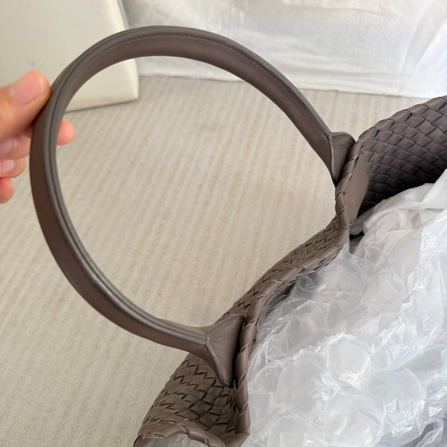 Bottega Veneta Cabat Large Intreccio Leather Tote Bag Grey 40-43cm