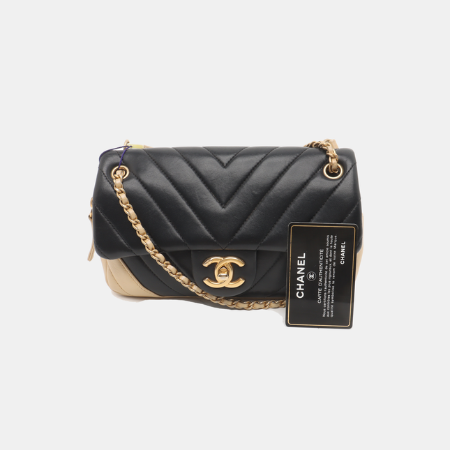 Chanel Small Bicolor Chevron Lambskin Single Flap Bag Black and Gold, 2014-15