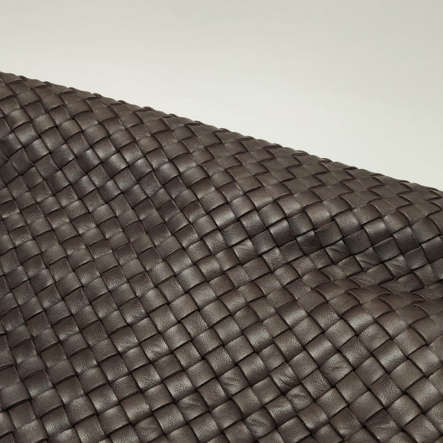 Bottega Veneta Cabat Tote Intreccio Leather Milk Chocolate Brown 40cm