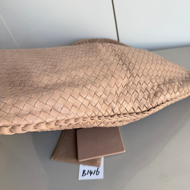 Bottega Veneta Veneta Hobo Maxi Almond Beige Intrecciato Leather Bag 51cm