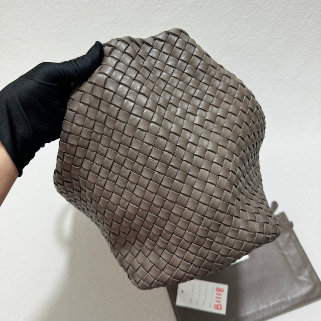 Sold Bottega Veneta Cabat Large Intreccio Leather Tote Bag Grey 40-43cm