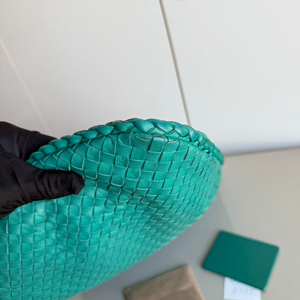 Bottega Veneta Veneta Hobo Maxi Green Intrecciato Leather Bag 51cm