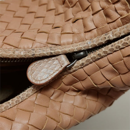 Bottega Veneta Hobo Bag Leather Beige Small 40cm Butterfly Cutout