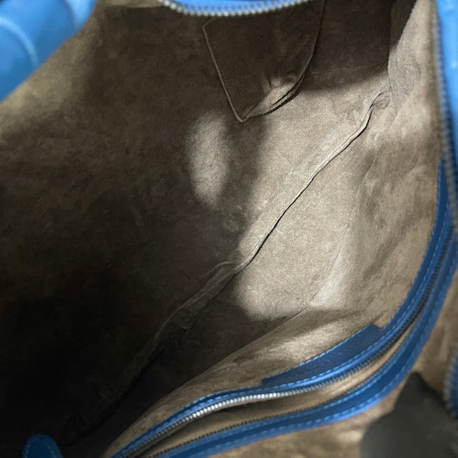 Sold Bottega Veneta Veneta Hobo Medium Blue Intrecciato Leather Bag 47cm